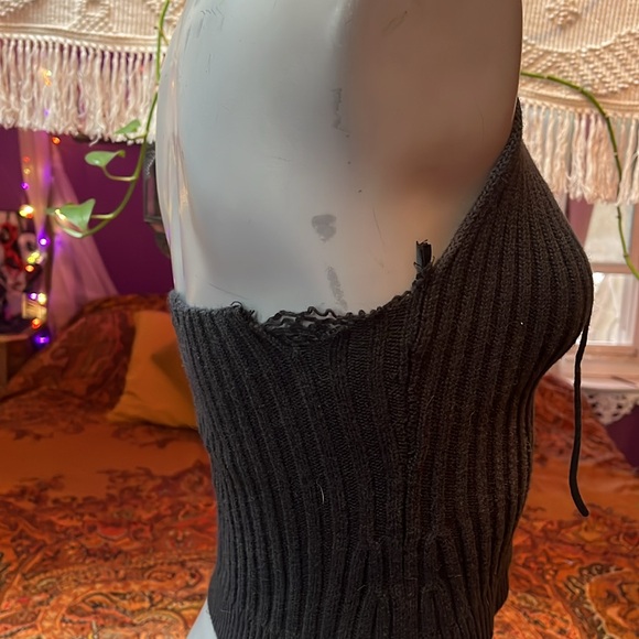 Vintage Y2K Goth Grunge Lace up front Black knit halter vest top - Picture 3 of 4